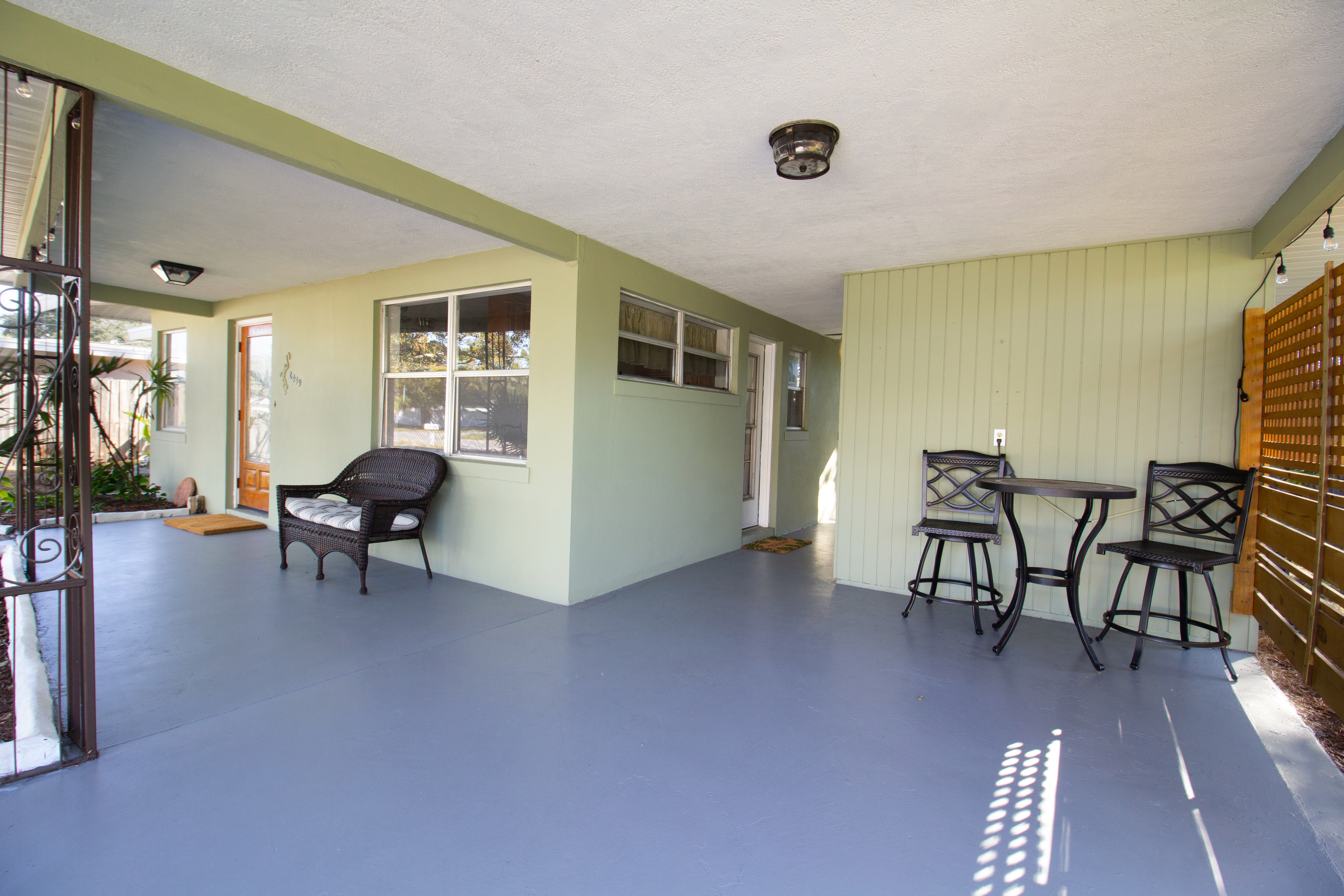 Exterior view of 2419 Baywood.